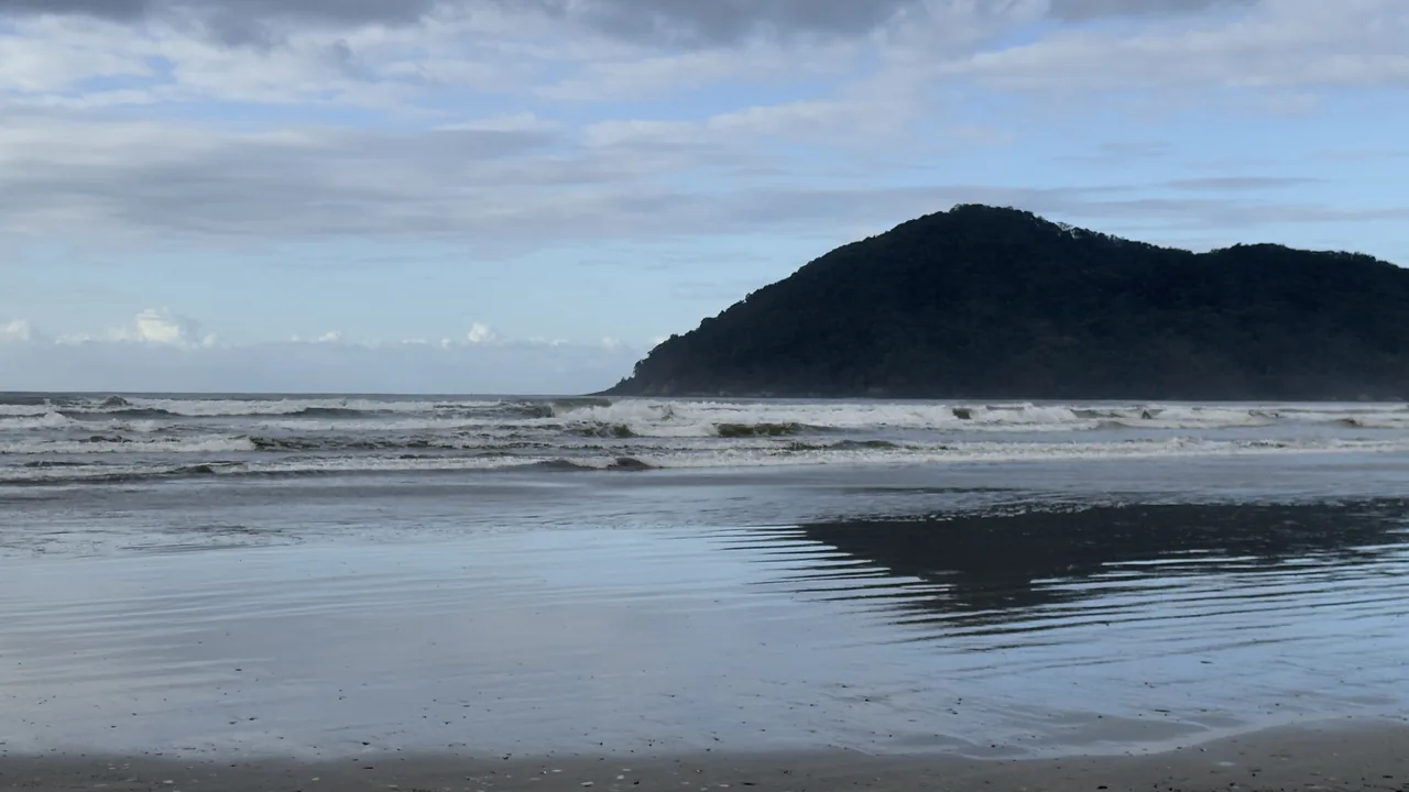 04-praia-indaia-bertioga-mar-morro
